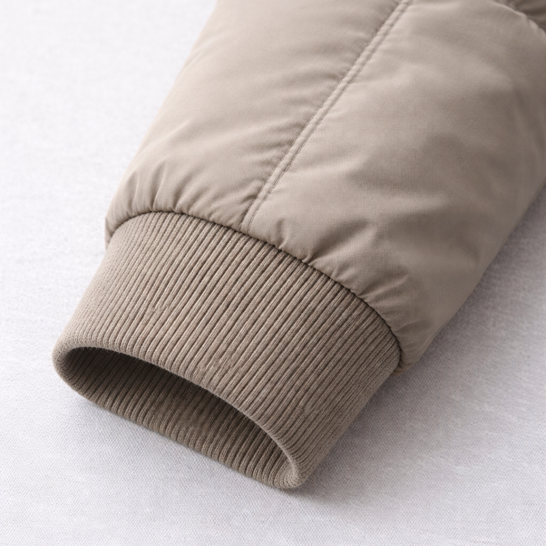 DOUGLES LOUIS | UN INDISPENSABLE RAFFINÉ DE LA VILLE