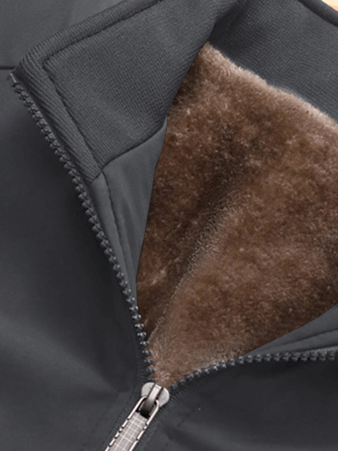 BENNETT JACKET | CLASSIC STYLE FOR COOL SPRING AIR